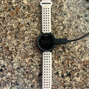 Garmin Forerunner 235